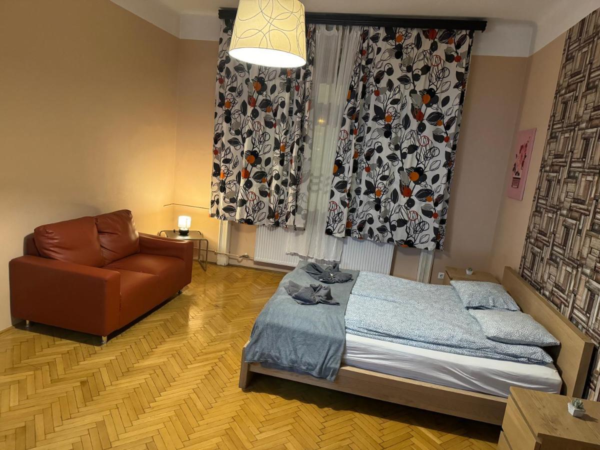 Apartamento Lanchid Castle Side Red And Blue *